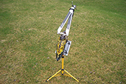 Logo 800 RC Heli mounted on stand using skid clamps